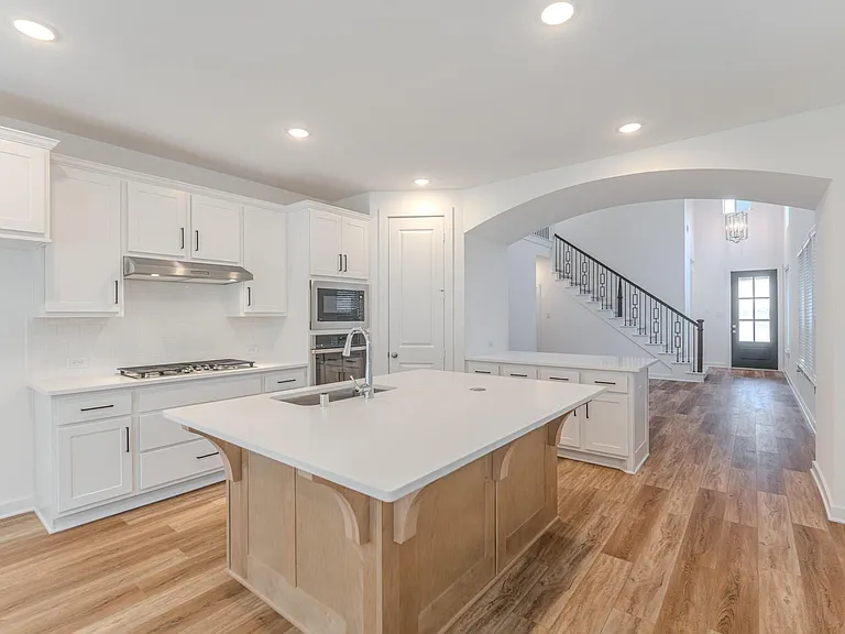 7342 Lake Arrowhead Ln — Photo 9