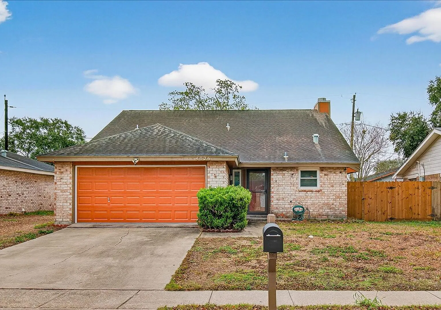 4026 Northwood - 3/bedroom 2/bathroom - $1,850/month — Photo 1