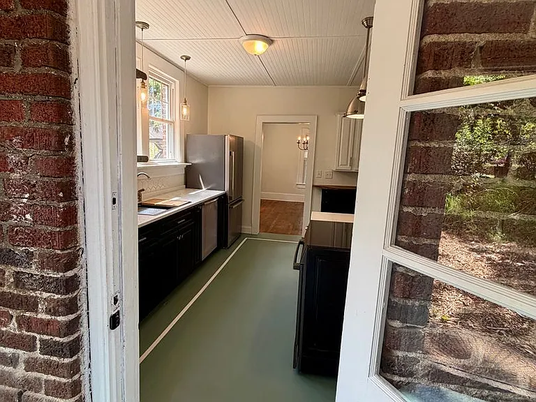 72 Buchanan Ave — Photo 21