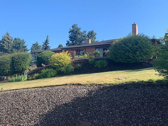 4th image of 776 Indian Hills Dr