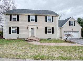 14 Chiltern Hill Dr, Worcester, MA 01602