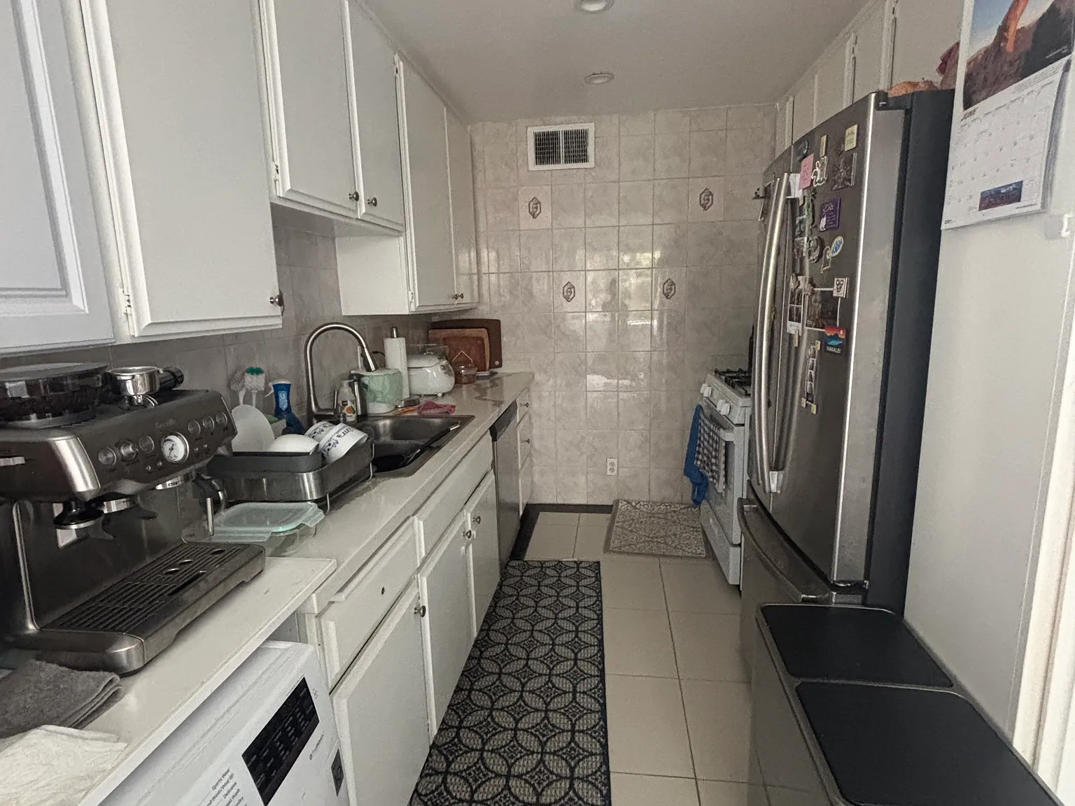 3 bed, 2100 sqft, $3,660 — Photo 4