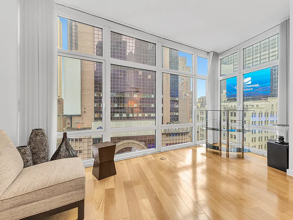 1600 Broadway #12C