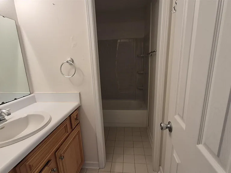 7884 Bay Meadows Dr — Photo 6