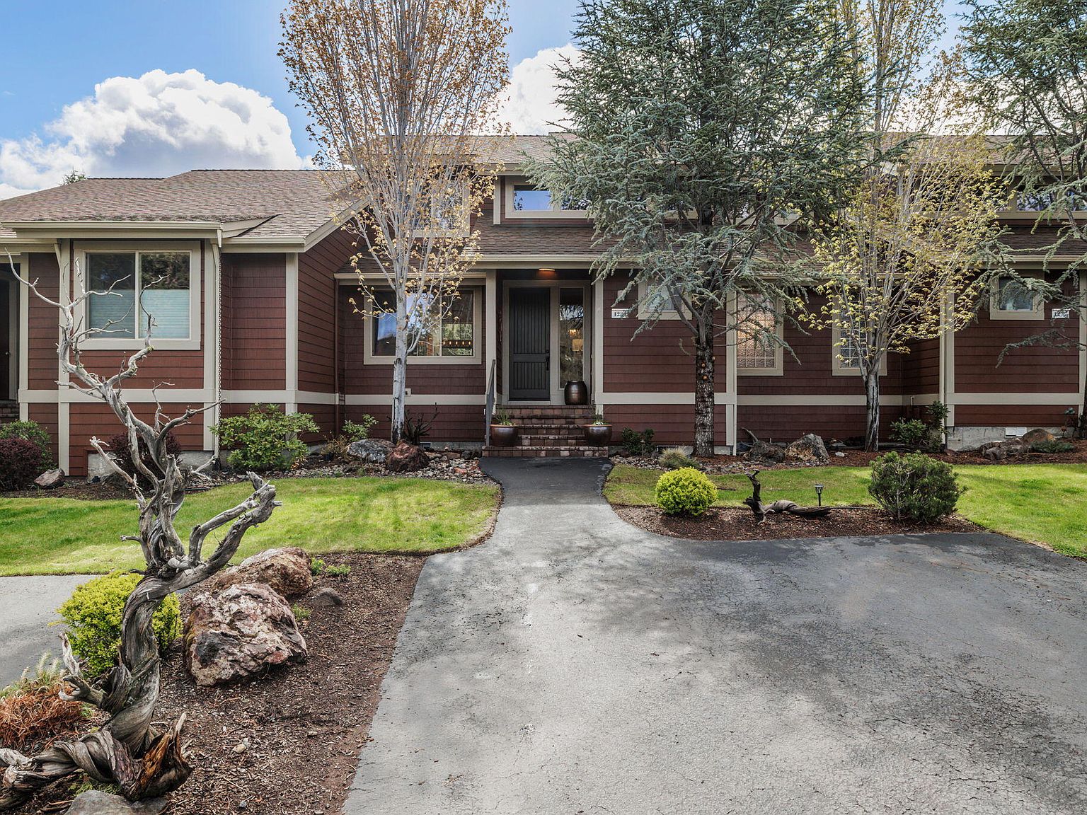 1281 Highland View Loop, Redmond, OR 97756 Zillow