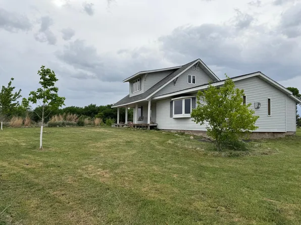 1825 210th St, Madison, MN 56256