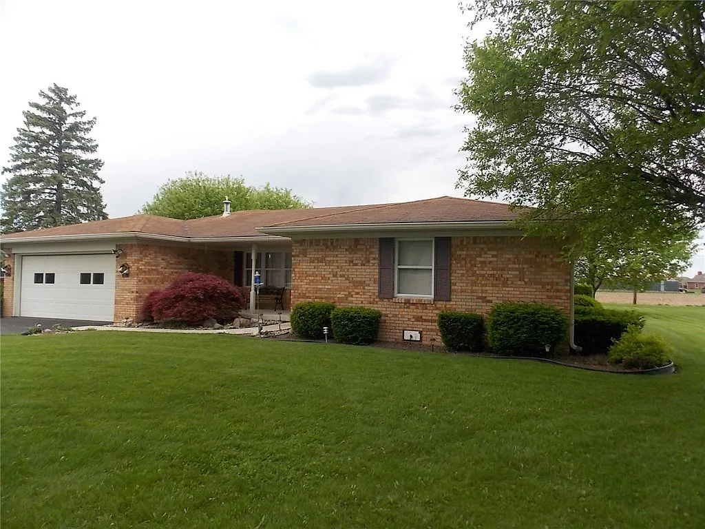 4892 E Marcia Dr photo 1