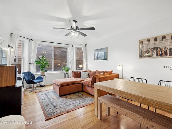5th image of 3039 N Troy St APT 1E