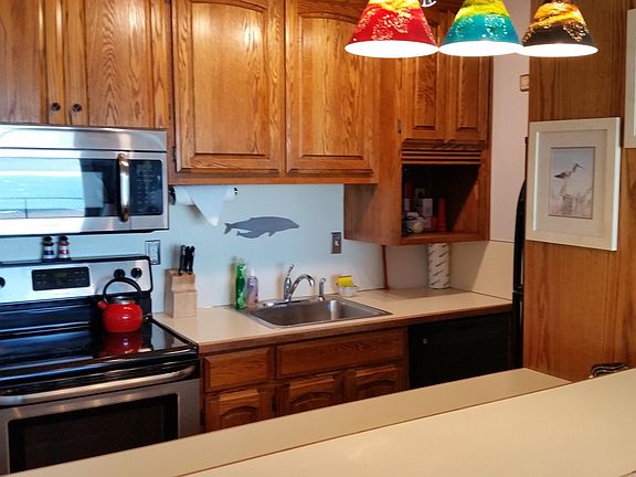 4th image of 145 NW Inlet Ave #117