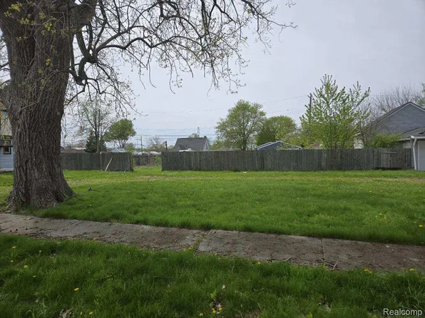 0 Ziegler St, Taylor, MI 48180