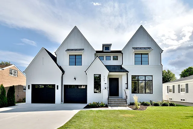 122 E Wilson St photo 1