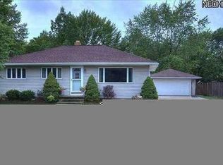 1996 Bassett Rd, Westlake, OH 44145