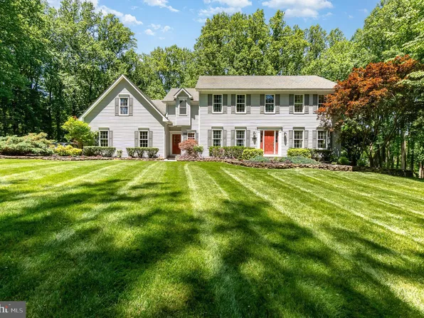 3170 Charles St, Fallston, MD 21047