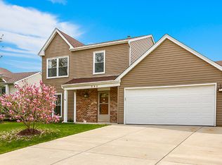 222 Iris Dr, Streamwood, IL