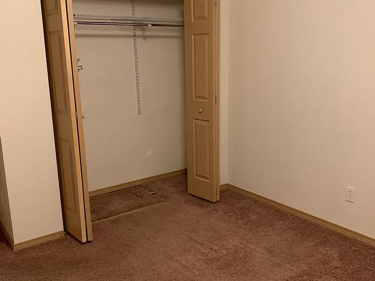 7621 Snow View Dr — Photo 20