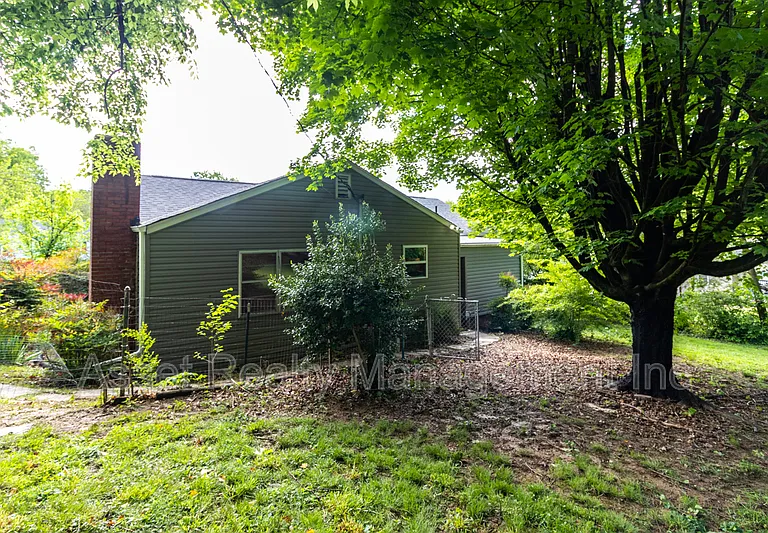 2313 Brice St — Photo 37