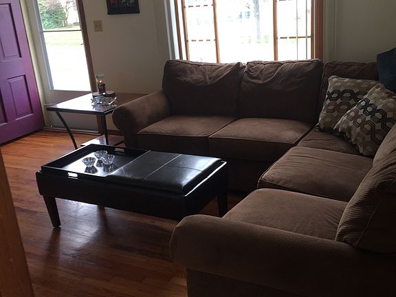 3rd image of 927 Shenley Dr