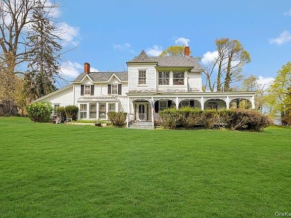 2nd image of 1008 W Shore Road