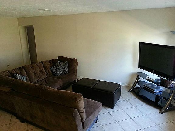 3rd image of 6218 Countryside Dr
