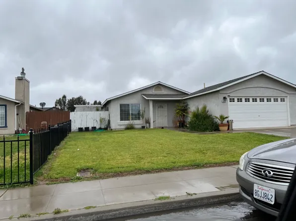 1229 Kathryn Ave, Madera, CA 93638