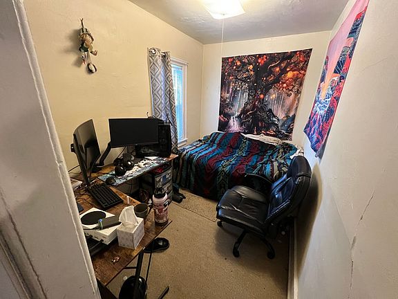 3rd image of 2428 N Bremen St APT 2