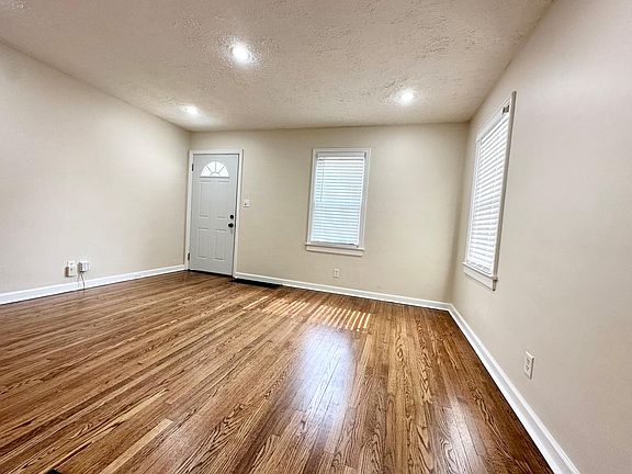 2nd image of 1166 E Gimber St