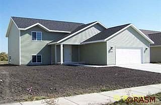 1st image of 117 Harbor Hill Dr