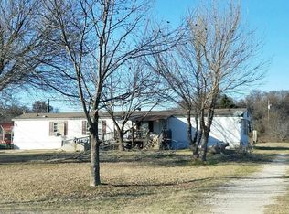 921 Sanders Rd, Cleburne, TX 76031