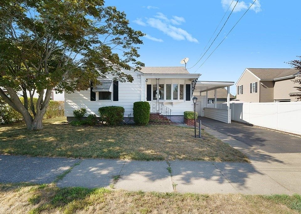 369 Harwich St, New Bedford, MA 02745 Zillow