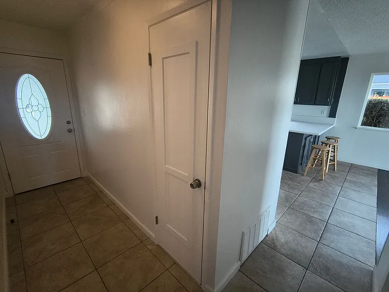 2275 Cypress Ave — Photo 12