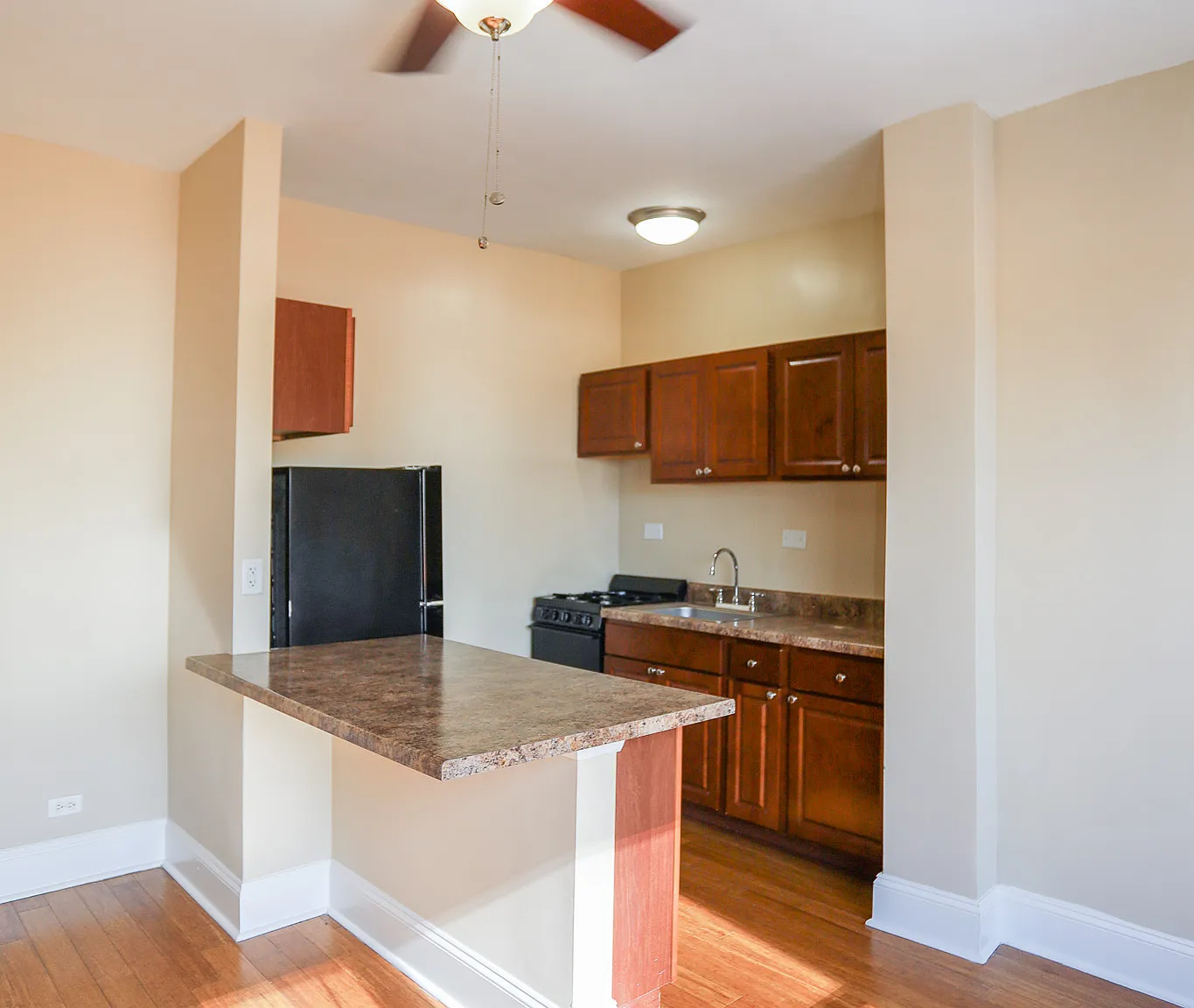 Studio, 375 sqft, $1,125 — Photo 1