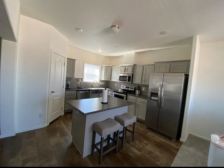 1713 S 367th Ave — Photo 3