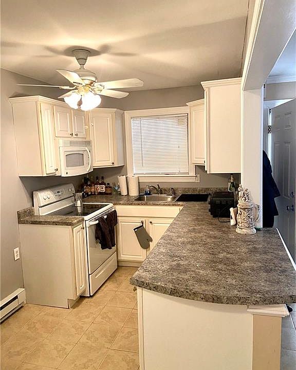 1st image of 407 Fox Run Ln #407