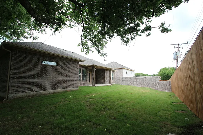 8009 Bangor Dr — Photo 27
