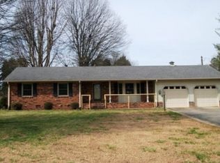 191 Virginia Dare Dr, Lexington, NC 27295