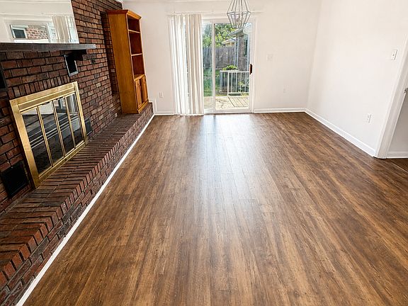 2nd Family room-another angle