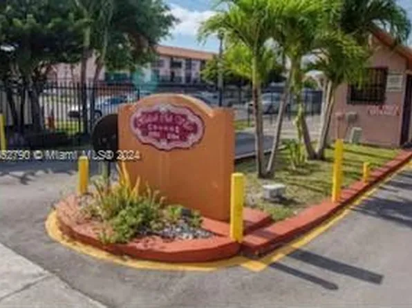 2178 W 60th St APT 18208, Hialeah, FL 33016