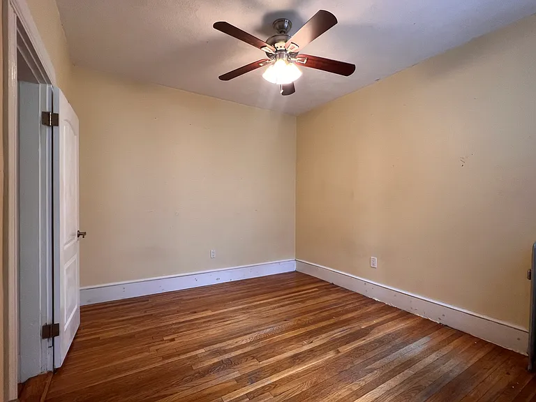 86 Glenville Ave #10 — Photo 20