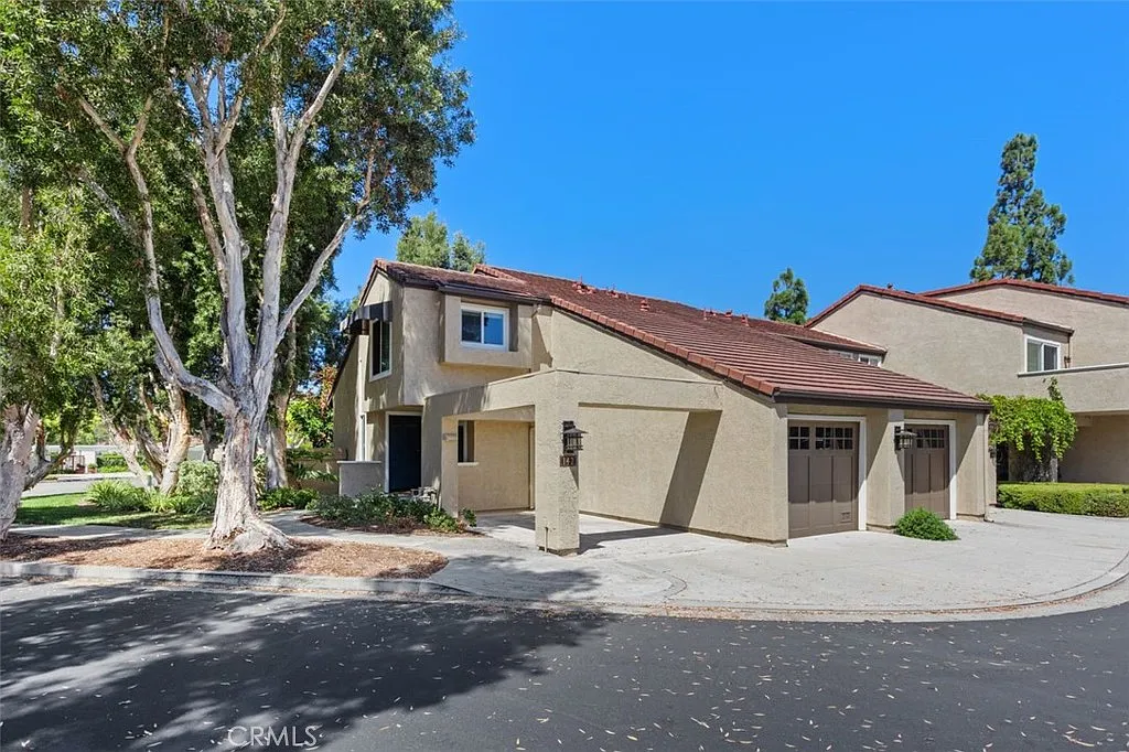 3 bed, 1413 sqft, $6,000 — Photo 2