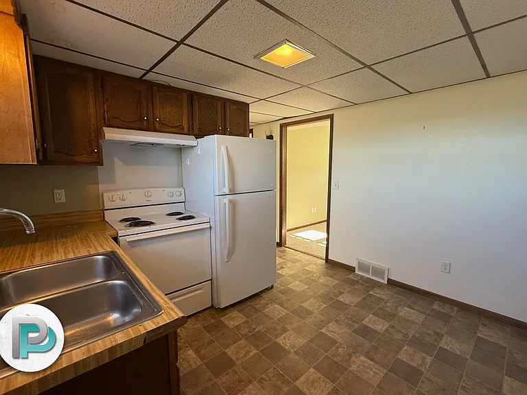 464 N 3rd St #4 — Photo 7