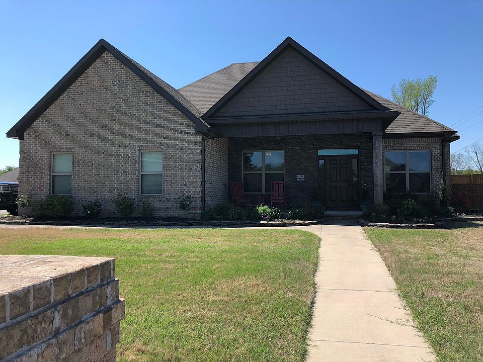 1st image of 3233 Stonehenge Dr