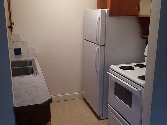 4th image of 1489 2nd St APT 4