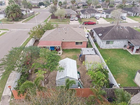 3rd image of 1804 Wilcox Dr