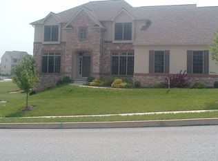 705 Goddard Dr, York, PA 17402