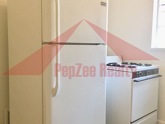 2nd image of 207 Ryburn Ave #3