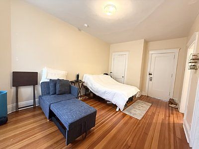 2nd image of 199 Winthrop Rd #3