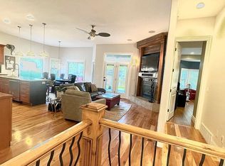 1032 E Mecham Ln, Midvale, UT 84047