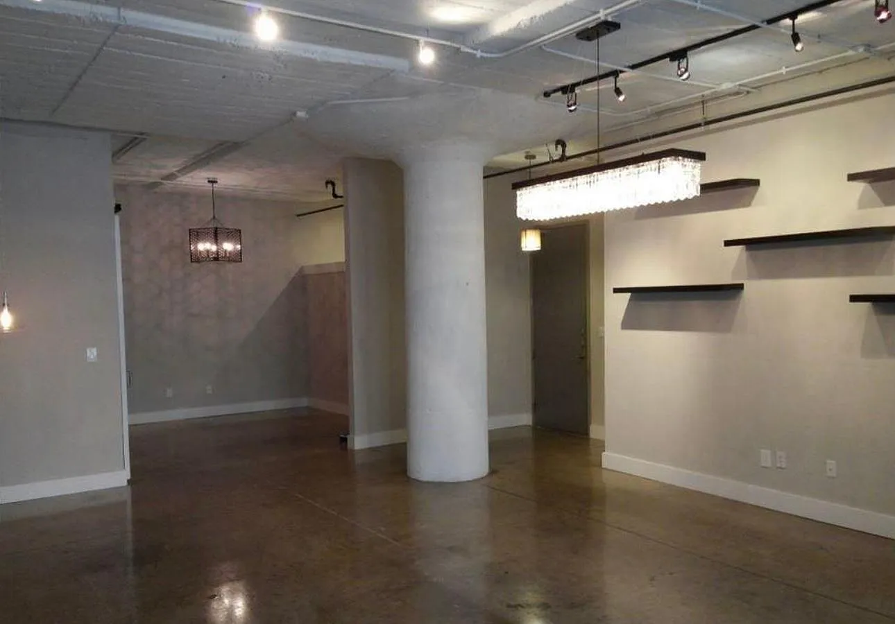 1122 Jackson St — Photo 3