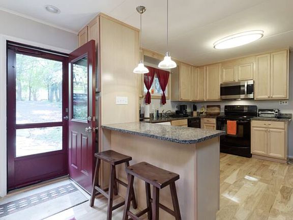 4th image of 149 Williams Dr