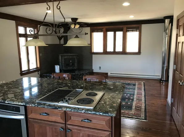 120 Meadow Rd, Bolton, MA 01740